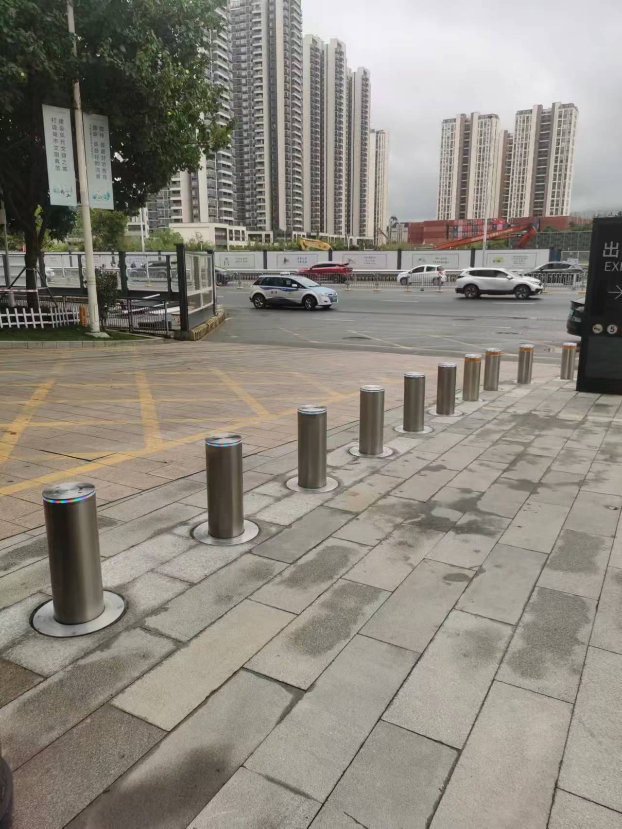全自动升降柱安装工程